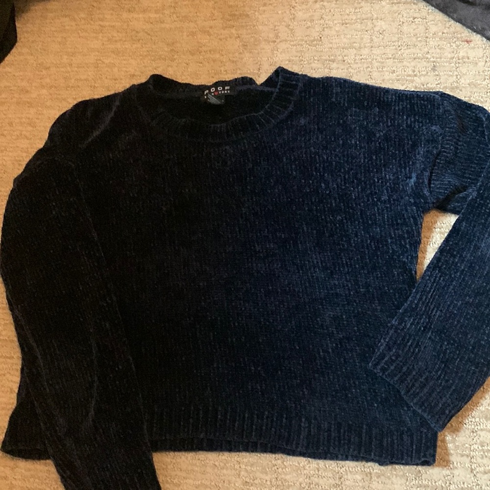 S poof apparel sweater crop top